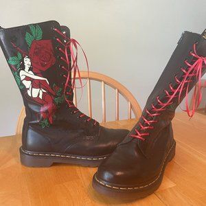 Dr. Marten's Boots - Burlesque - USED - RARE - 8US Women's